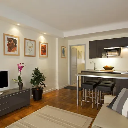 Le California Apartman