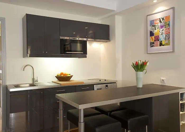 Le California * ז'ואן-לה-פינס